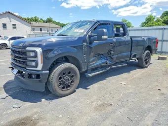 2024 Ford F-350 1FT8W3BT2REF36555