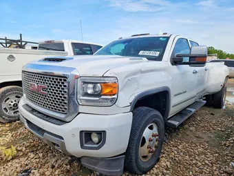 2017 GMC 1GT42YEY7HF234332