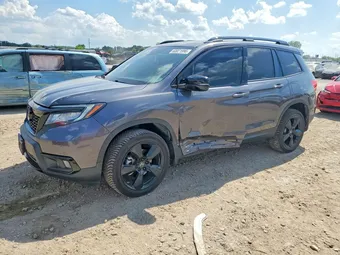 2021 Honda Passport 5FNYF8H05MB008946