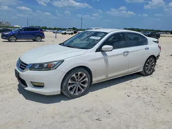 2015 Honda Accord 1HGCR2F54FA136413
