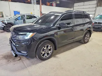 2023 Honda Passport 5FNYF8H67PB008827