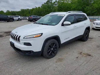 2017 Jeep Cherokee 1C4PJLCB1HW643928