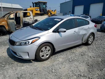 2017 Kia Forte 3KPFL4A77HE120675