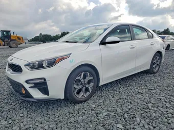 2021 Kia Forte 3KPF24AD1ME392254