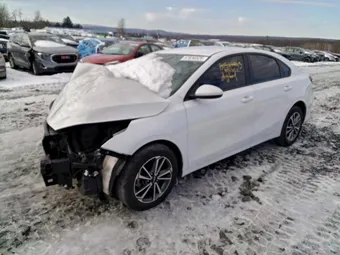 2023 Kia Forte 3KPF24AD7PE517911