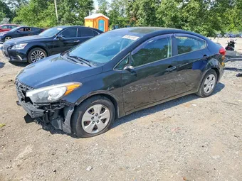 2015 Kia Forte KNAFX4A63F5371095