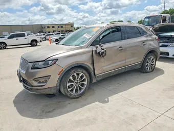 2019 Lincoln MKC 5LMCJ2C99KUL06893