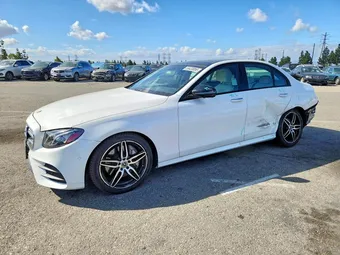 2020 Mercedes-Benz E-Class W1KZF8DB7LA824288