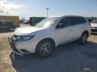 2018 Mitsubishi Outlander JA4AZ2A36JZ015589