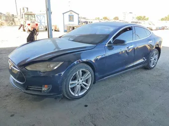 2015 Tesla Model S 5YJSA1S10FFP71554 Lot 60459086