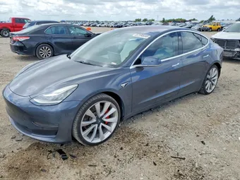 2018 Tesla Model 3 5YJ3E1EB7JF055143