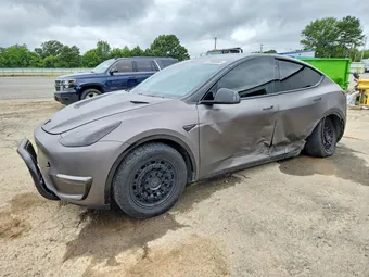 2021 Tesla Model Y 5YJYGDEE6MF084715