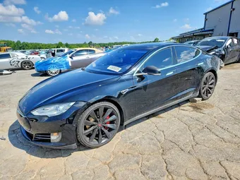 2015 Tesla Model S 5YJSA1H47FF083200