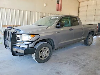 2016 Toyota Tundra 5TFUW5F18GX514340