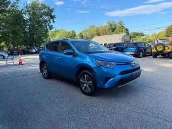 2017 Toyota RAV4 JTMRFREV2HJ168047