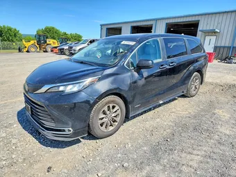 2021 Toyota Sienna 5TDYRKECXMS029029