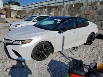 2019 Toyota Camry 4T1B61HK4KU230361 Lot 60991266