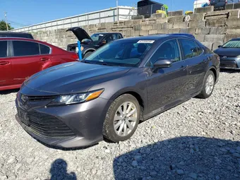 2018 Toyota Camry 4T1B11HK9JU133976