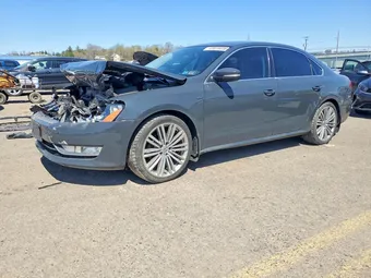 2015 Volkswagen Passat 1VWBT7A3XFC105067