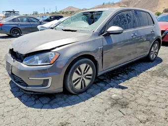 2016 Volkswagen e-Golf WVWKP7AUXGW911698