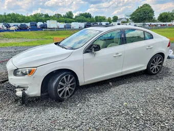 2016 Volvo S60 LYV402FK7GB101006