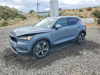 2021 Volvo XC40 YV4162UK7M2466882