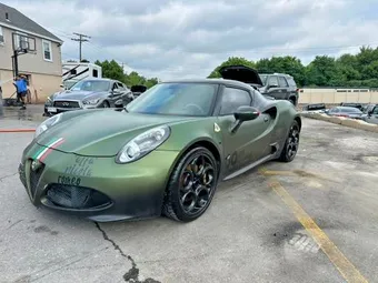 2016 Alfa Romeo ZARBAAA43GM176661