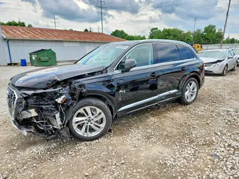 2022 Audi Q7 WA1LXBF79ND017513
