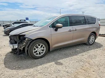 2017 Chrysler Pacifica 2C4RC1DG4HR611145