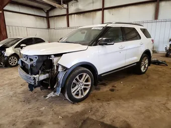 2017 Ford Explorer 1FM5K8D8XHGB08820