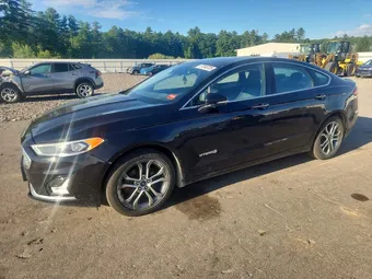 2019 Ford Fusion 3FA6P0RUXKR140240