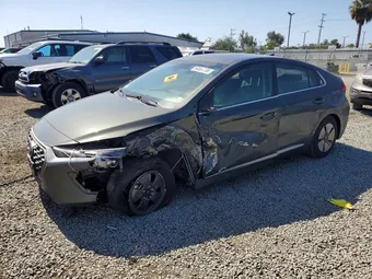 2020 Hyundai Ioniq Hybird KMHC75LCXLU241388
