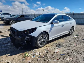 2018 Hyundai Sonata Hybrid KMHE34L30JA083477