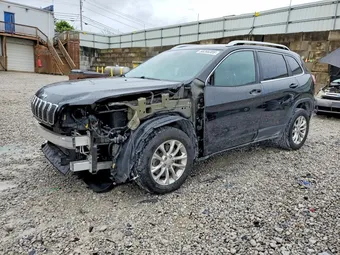 2019 Jeep Cherokee 1C4PJLCB5KD242417