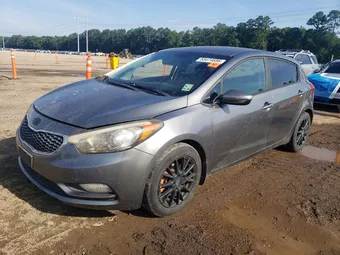 2016 Kia Forte KNAFK5A85G5575047