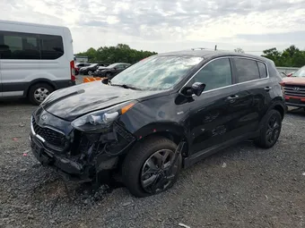 2022 Kia Sportage KNDPMCAC8N7019066