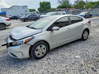 2018 Kia Forte 3KPFK4A74JE245741