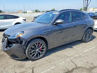 2023 Maserati Grecale ZN682AVM5P7433781