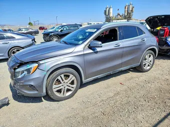 2016 Mercedes-Benz GLA-Class WDCTG4GB3GJ194450