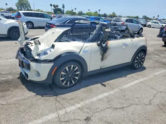 2021 Mini Cooper WMWWJ5C06M3M81583