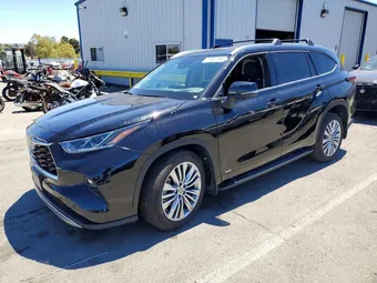 2025 Toyota Highlander 5TDEBRCHXSS649164