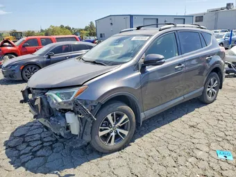 2018 Toyota RAV4 JTMWFREV4JJ743984 Lot 59869026