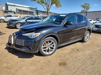 2018 Alfa Romeo ZASFAKPN2J7B91649
