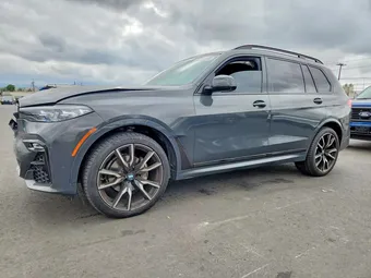 2021 BMW X7 5UXCW2C00M9H88302