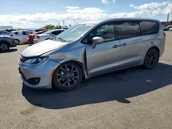 2019 Chrysler Pacifica 2C4RC1FGXKR567348 Lot 51843666