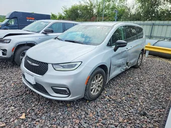 2024 Chrysler Pacifica 2C4RC1BG0RR155374