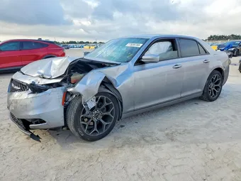 2018 Chrysler 300 2C3CCABG5JH146061