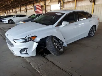 2019 Ford Fusion 3FA6P0RU0KR183002