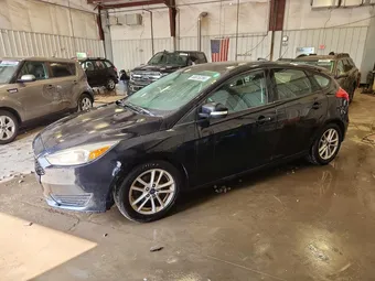 2016 Ford Focus 1FADP3K28GL285753