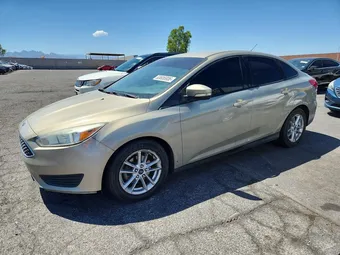 2015 Ford Focus 1FADP3F28FL204520